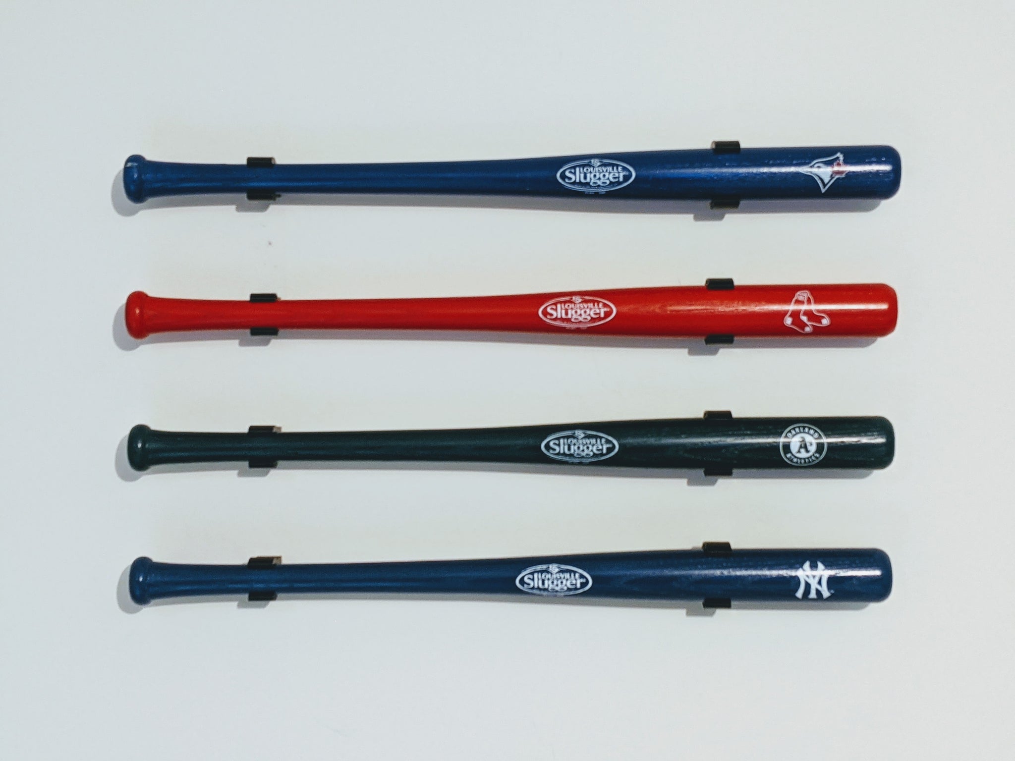 Louisville Slugger Yankees mini bats, CS mini bat and other items outlet